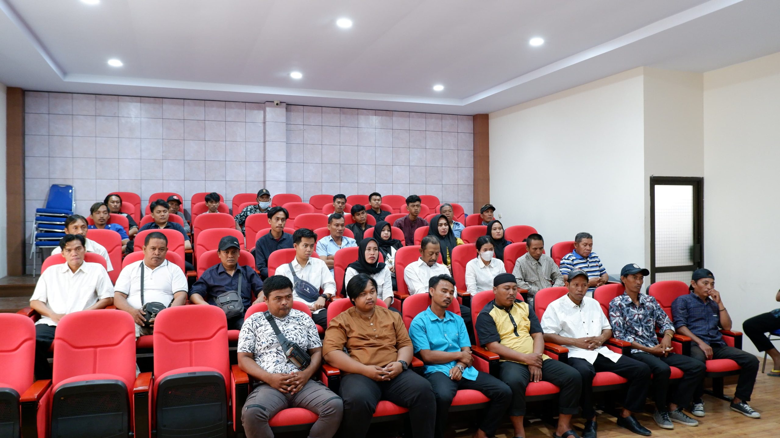 Camat Ujung Pandang, Evaluasi Seluruh Pegawai Non ASN atau Laskar Pelangi 