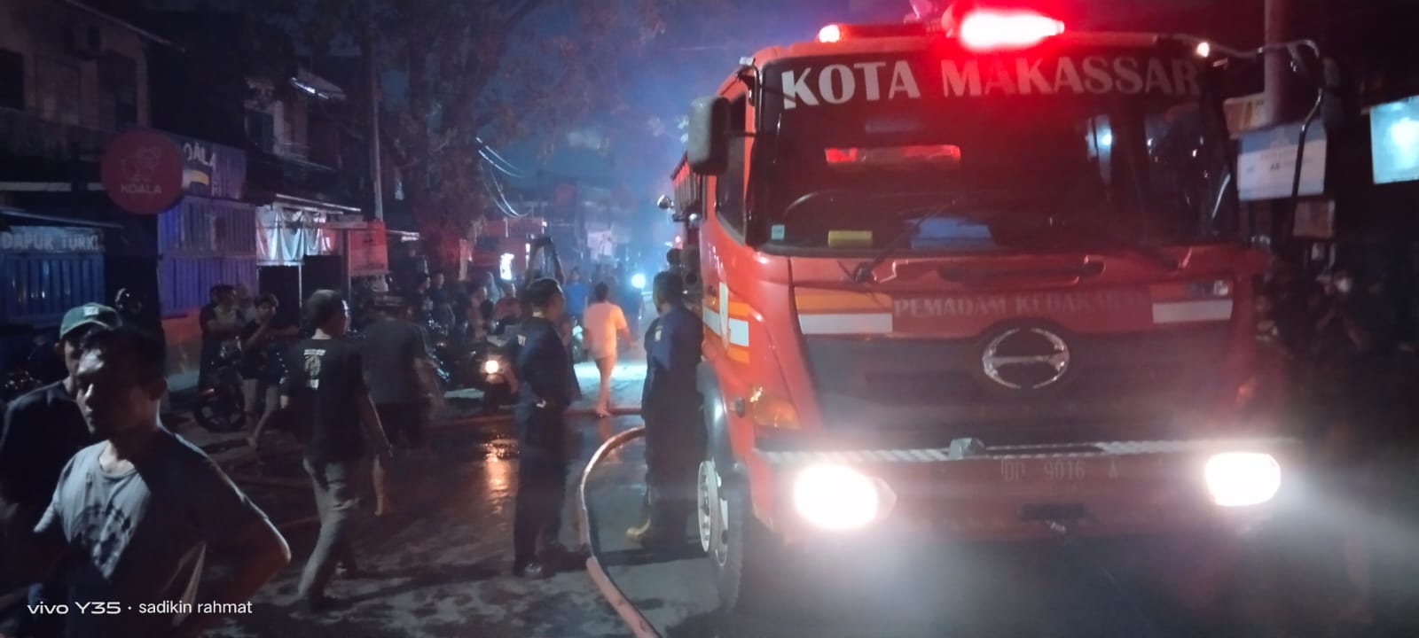 Camat Tallo Turung Langsung di Lokasi Kebakaran di Jl Potingku