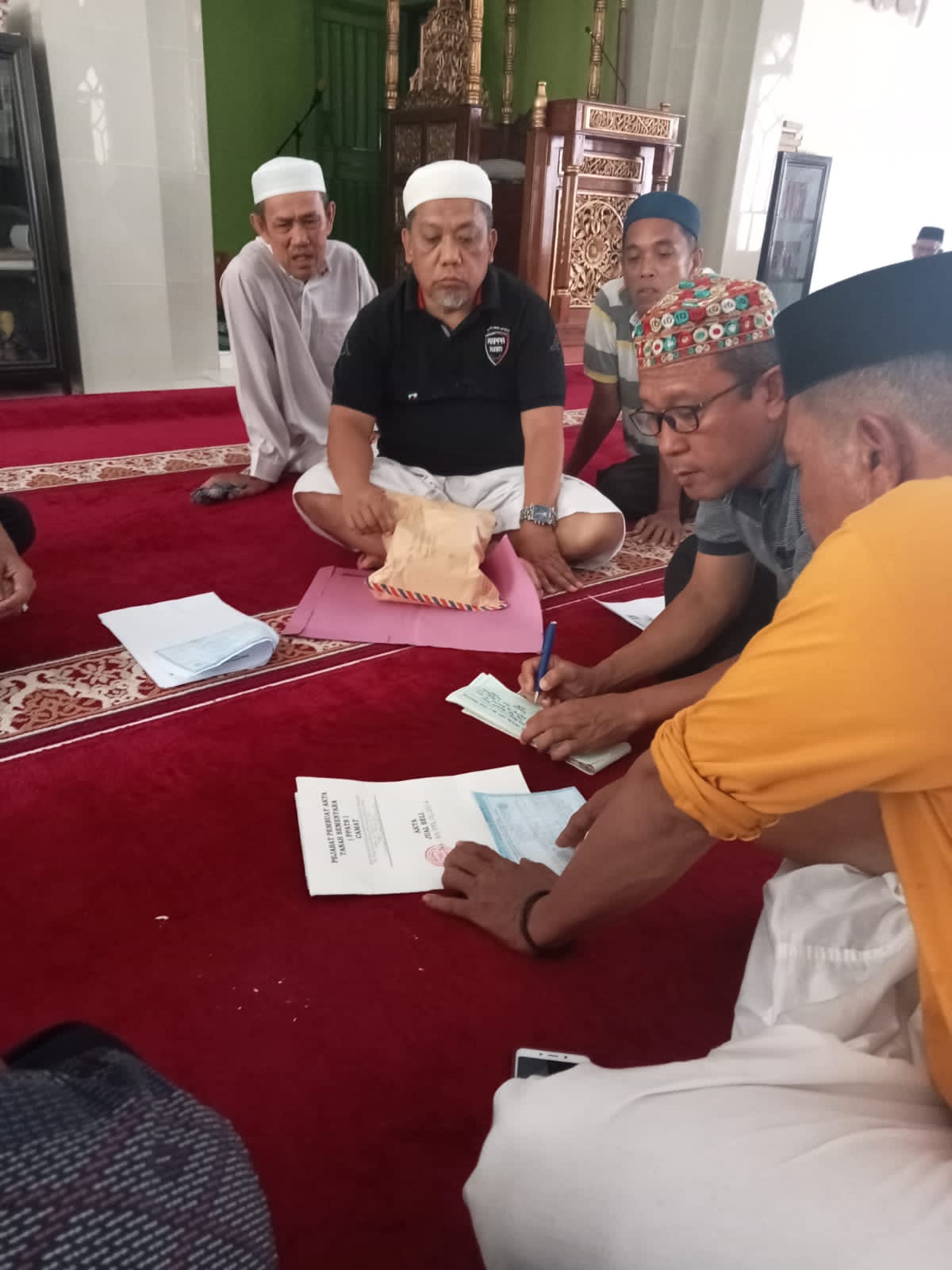 Peduli Sosial, masyarakat lingkungan je'nemattallasa kelurahan pattallassang Swadaya Beli Tanah TPU