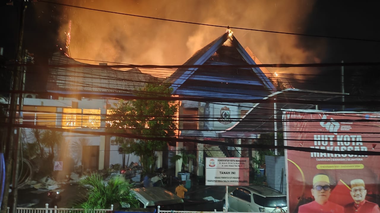 Dibalik Terbakarnya Kantor Disdik Makassar, Netizen Bertanya, Ada Dugaan Korupsi Didalamnya